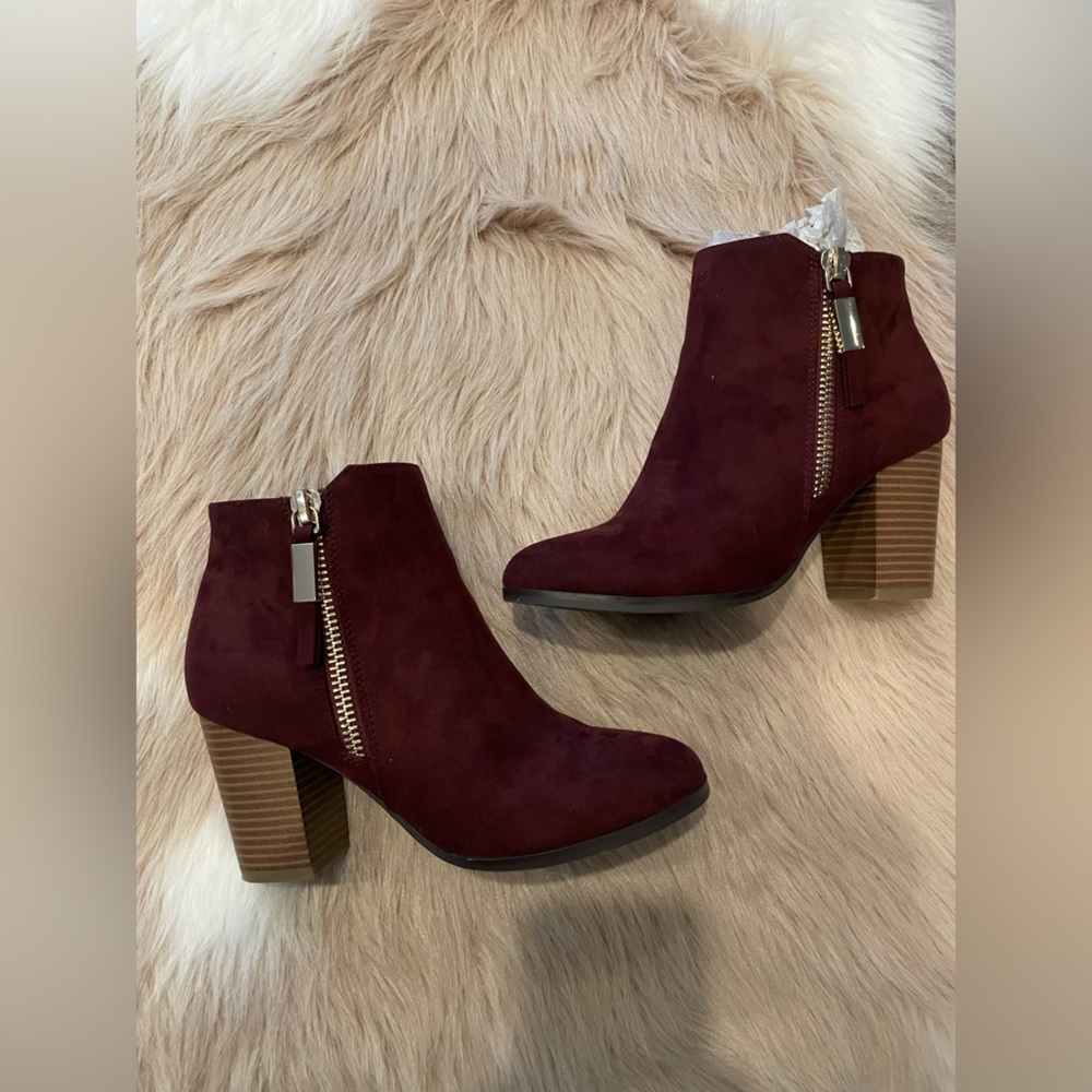 👢🌹NEW Apt.9 Maroon Booties Size 8🌹👢